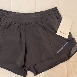 NWT Lululemon hottie hot LR short 4 inches, lined, size 10, black